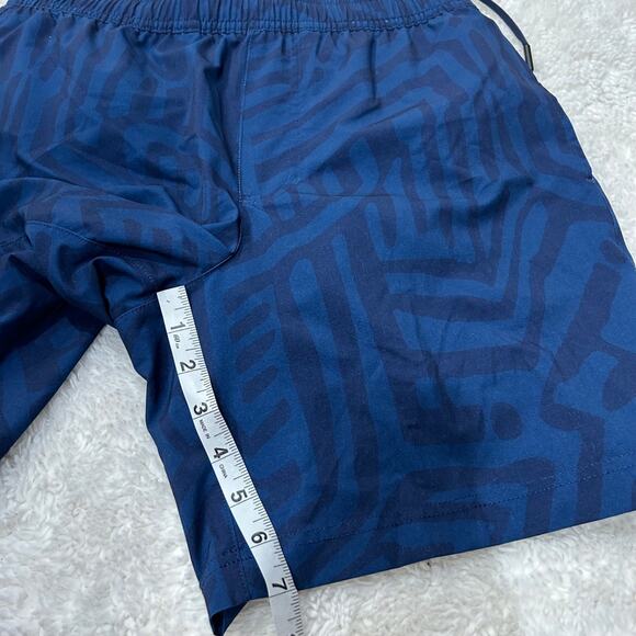 Chubbies Swim Trunks Mens Size Small Lined Blue Navy Strips Summer Beachy Resort - Picture 3 of 6